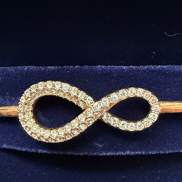 Swarovski Rose Gold Infinity Crystal Bracelet - Picture 4 of 4